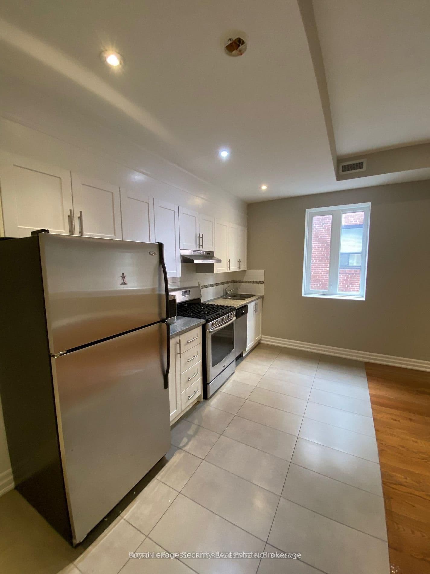 48 Station Road, Unit 2 thumbnail 5