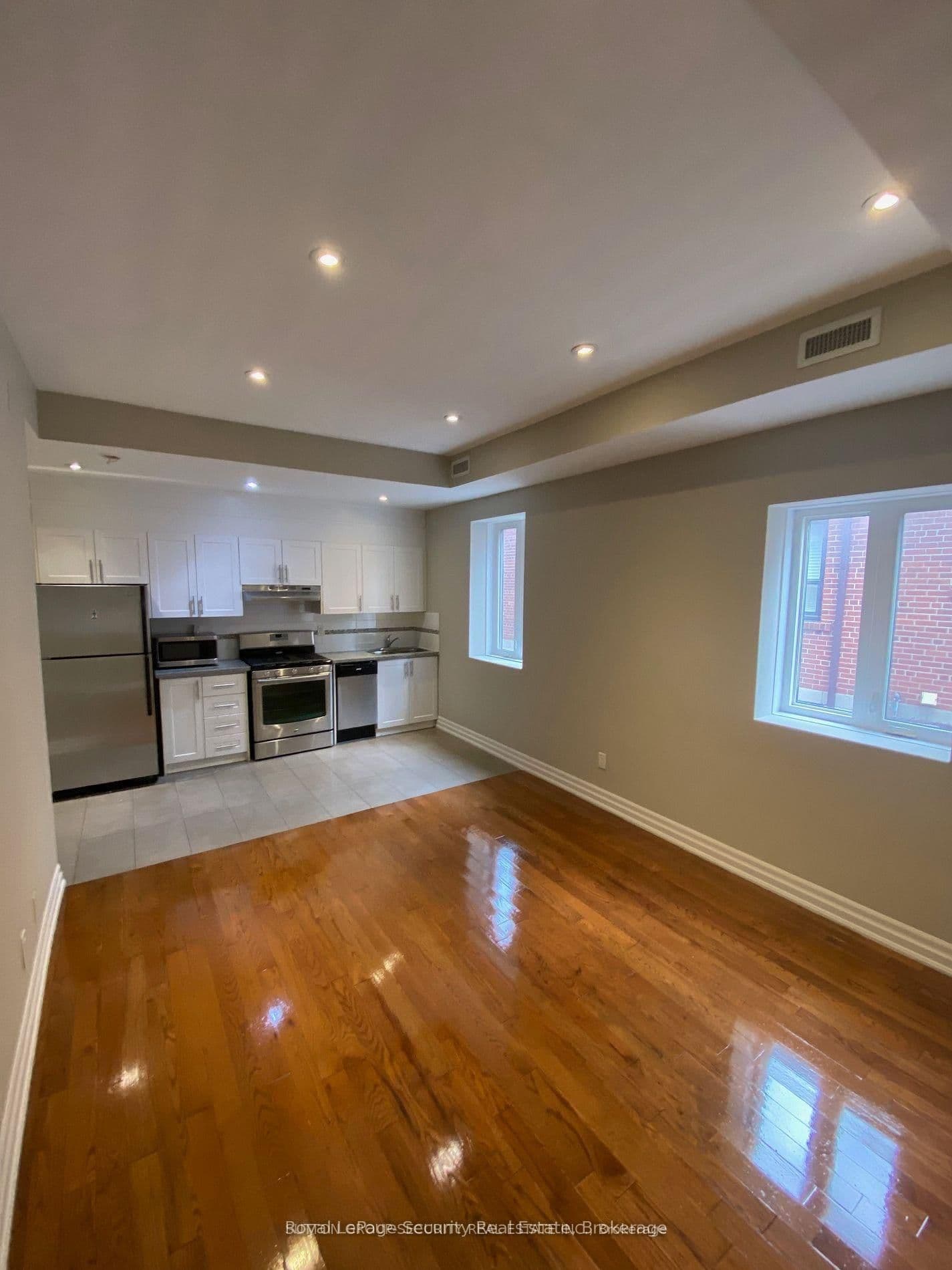 48 Station Road, Unit 2 thumbnail 7