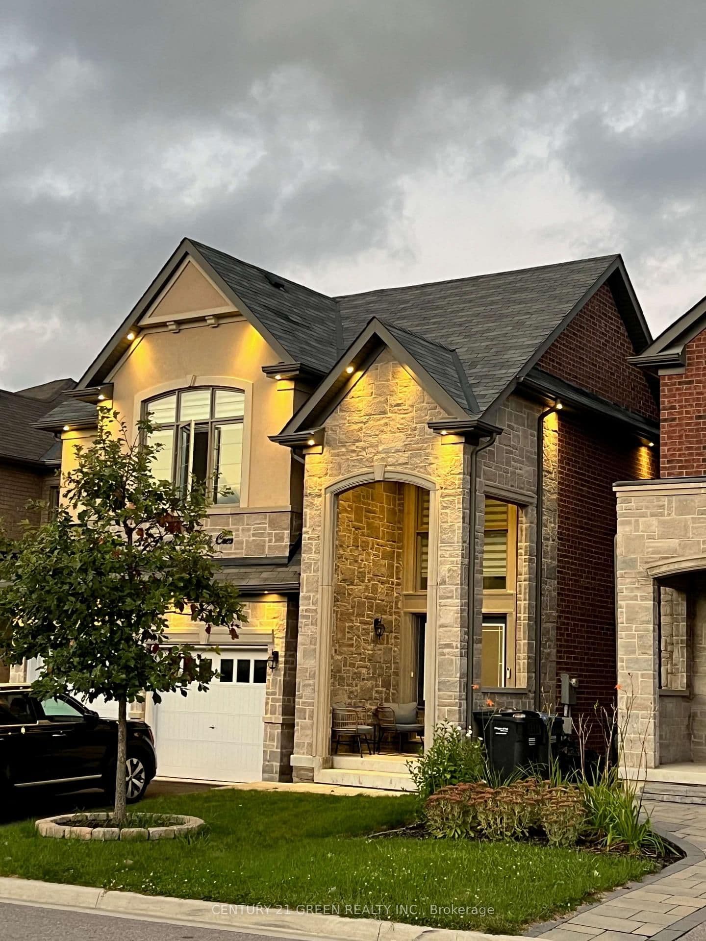 37 Prairie Creek Crescent - Image 1
