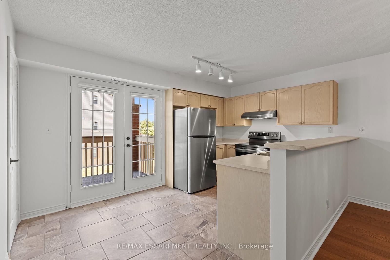 4005 KILMER Drive, Unit 202 thumbnail 7