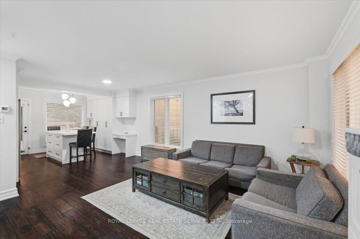 5185 Bunton Crescent thumbnail 3