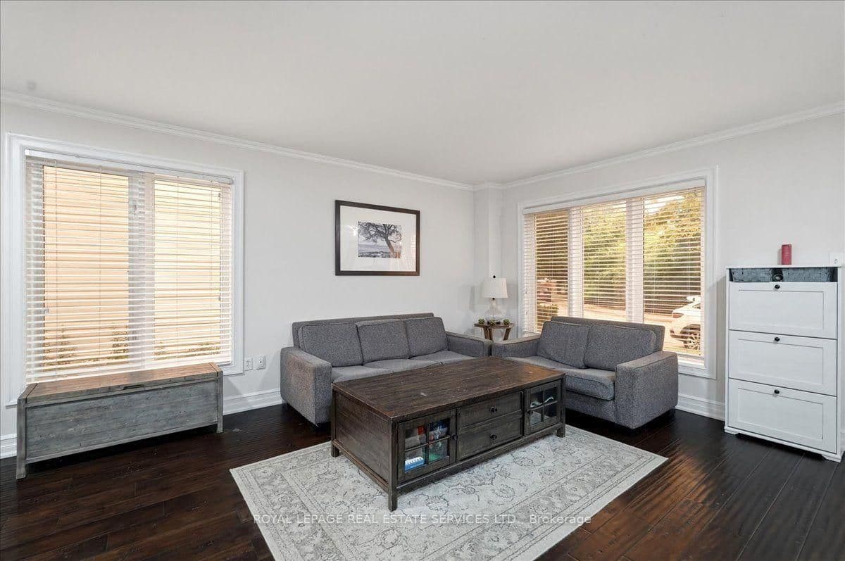 5185 Bunton Crescent thumbnail 4
