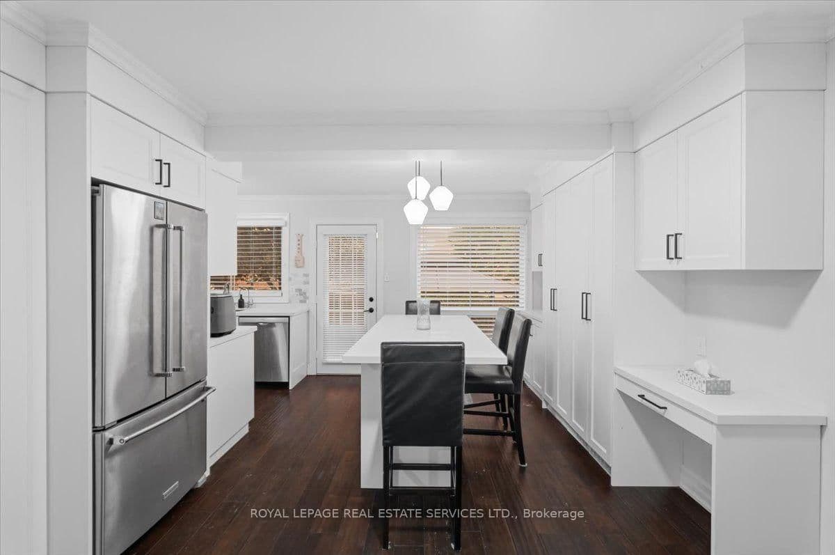 5185 Bunton Crescent thumbnail 5
