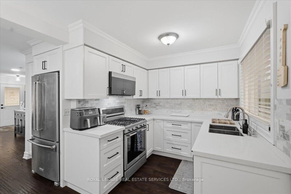 5185 Bunton Crescent thumbnail 6