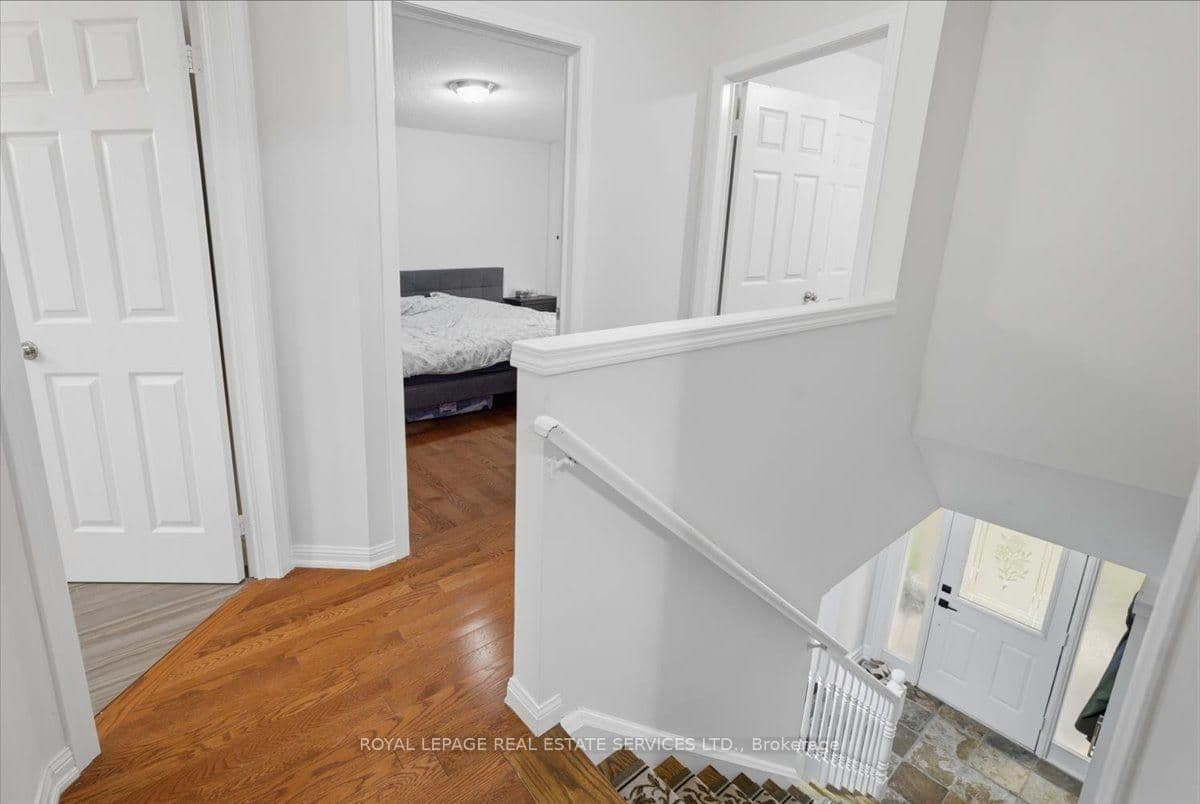 5185 Bunton Crescent thumbnail 9