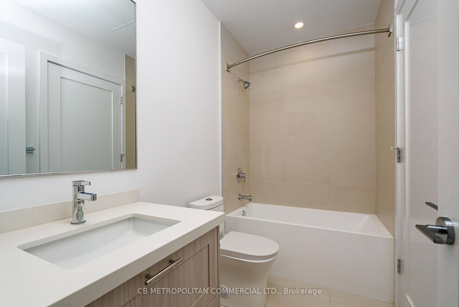 2946 Dundas Street West Street W, Unit 409 thumbnail 12