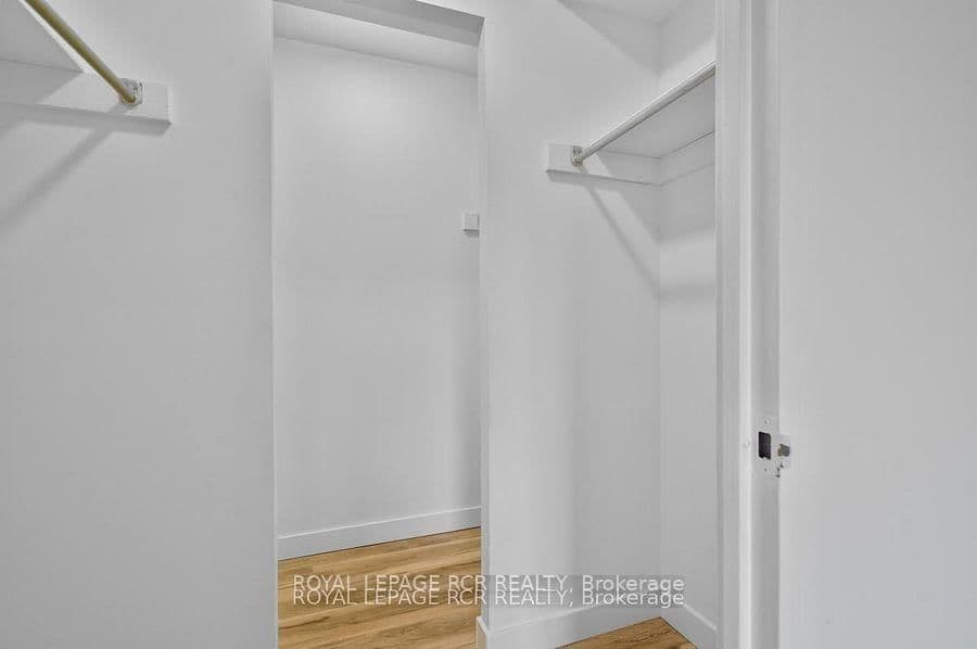 1535 Lakeshore Road E, Unit 205 thumbnail 14