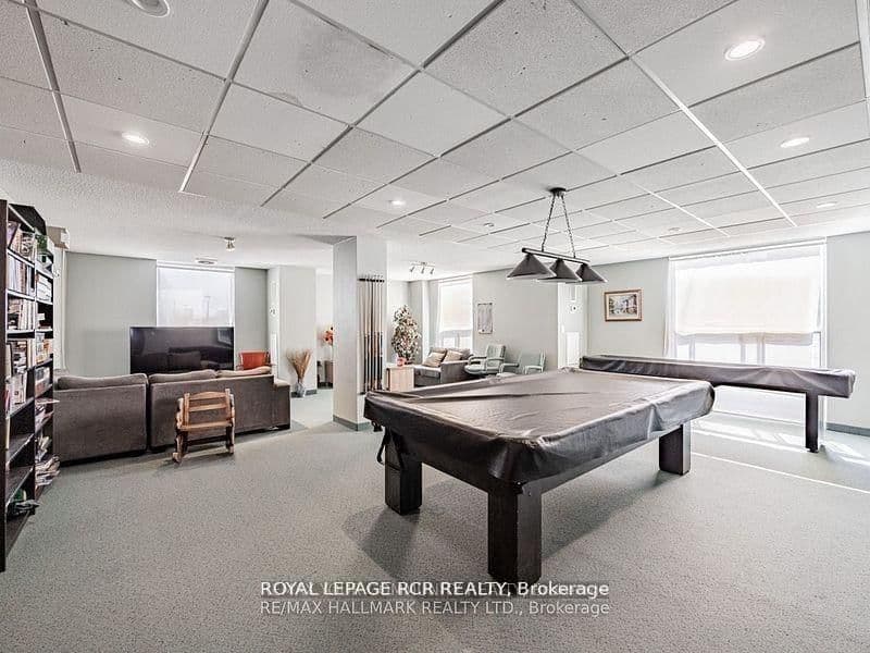 1535 Lakeshore Road E, Unit 205 thumbnail 25