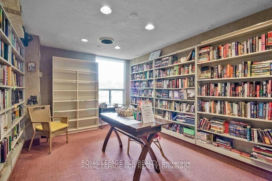 1535 Lakeshore Road E, Unit 205 thumbnail 26
