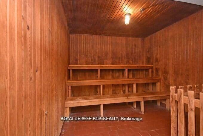 1535 Lakeshore Road E, Unit 205 thumbnail 32