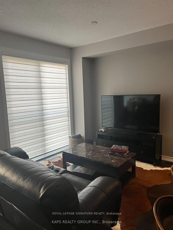 165 Hampshire Way, Unit 64 thumbnail 6