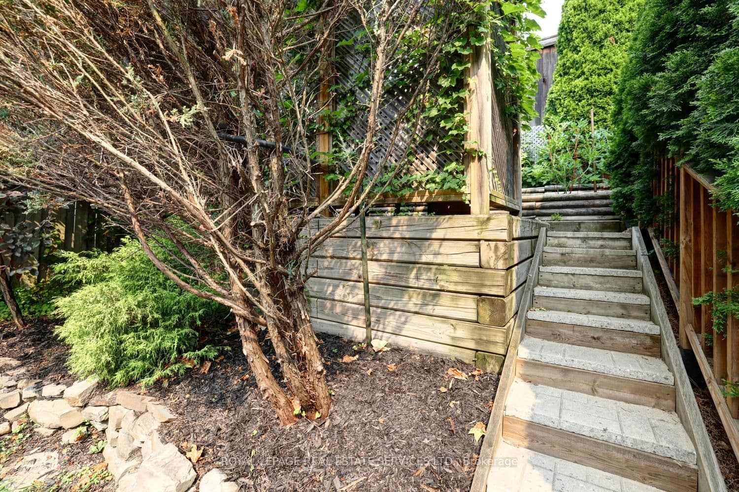 1148 Bonin Crescent thumbnail 29