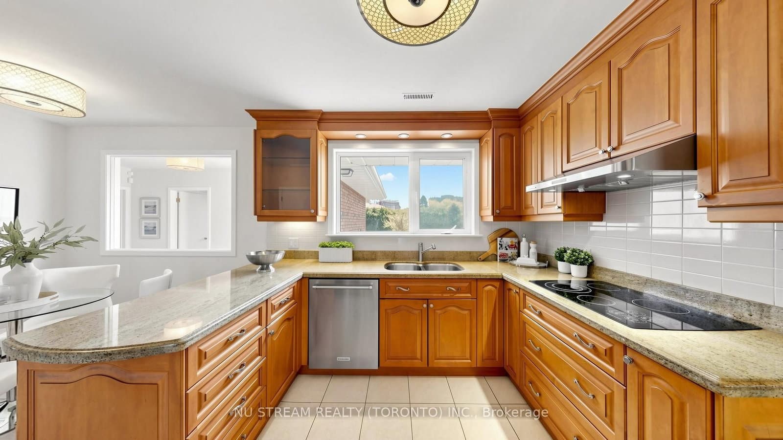 55 Sunvale Drive thumbnail 16