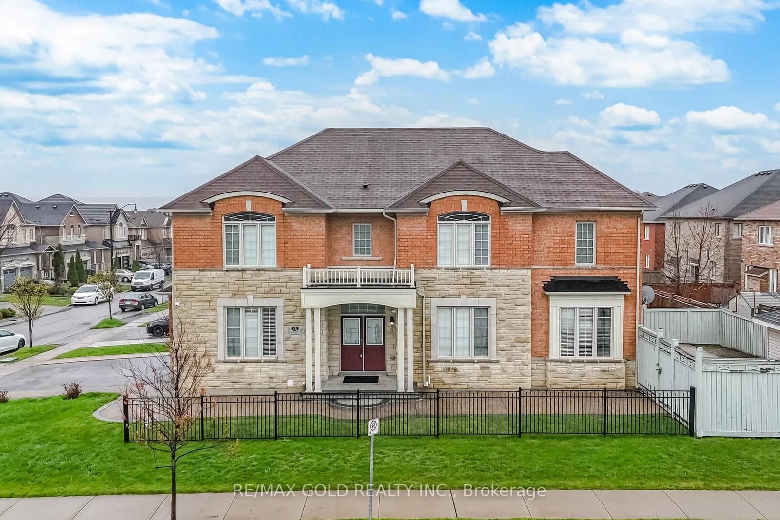 26 Drummondville Drive - Image 1