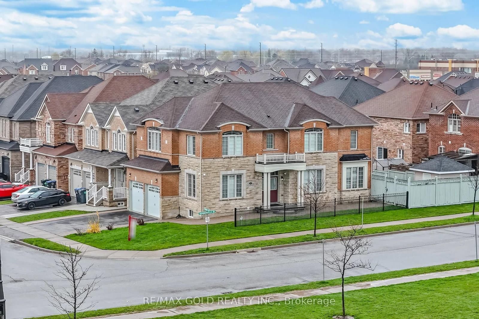 26 Drummondville Drive thumbnail 28