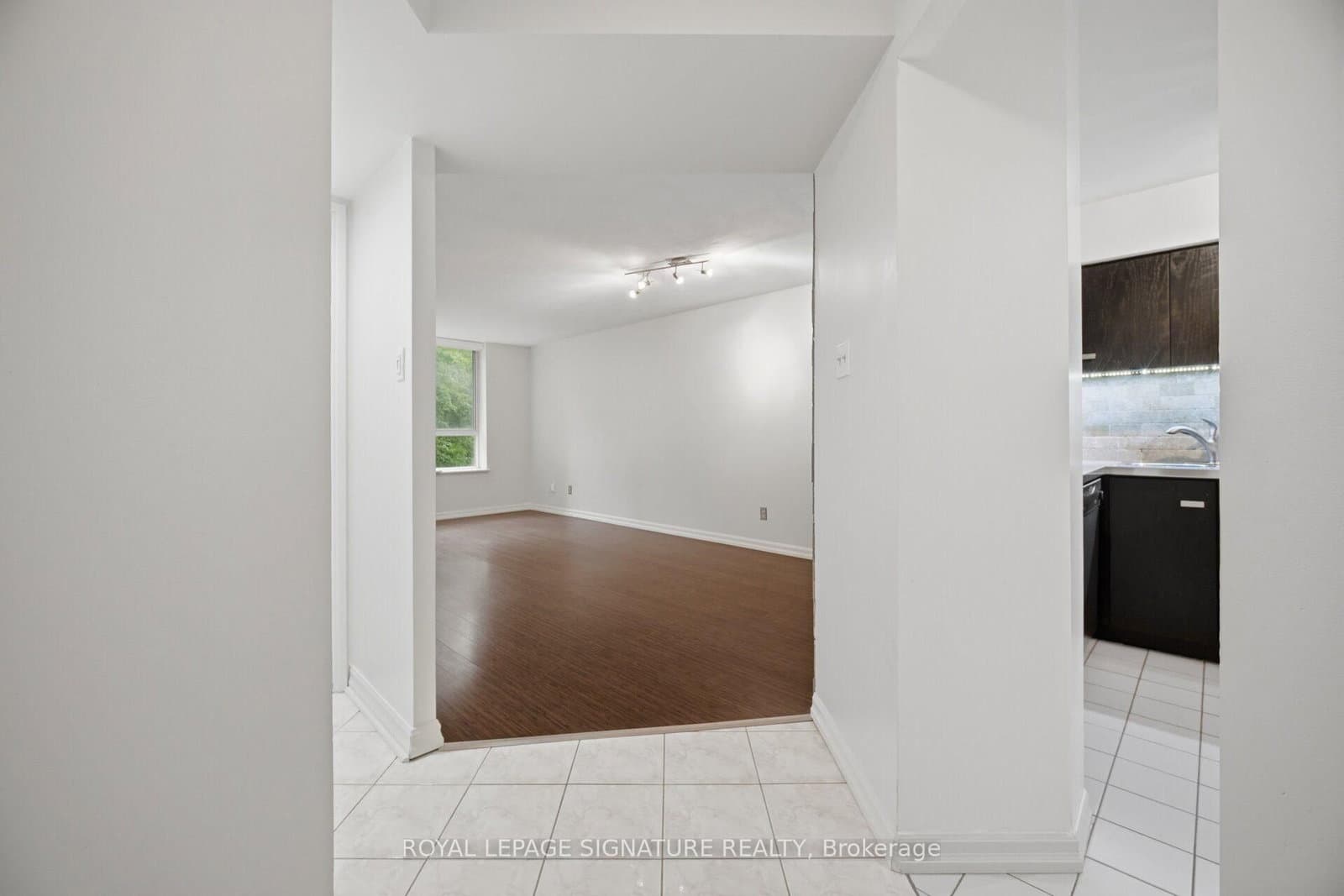 1485 Lakeshore Road E, Unit 411 thumbnail 10
