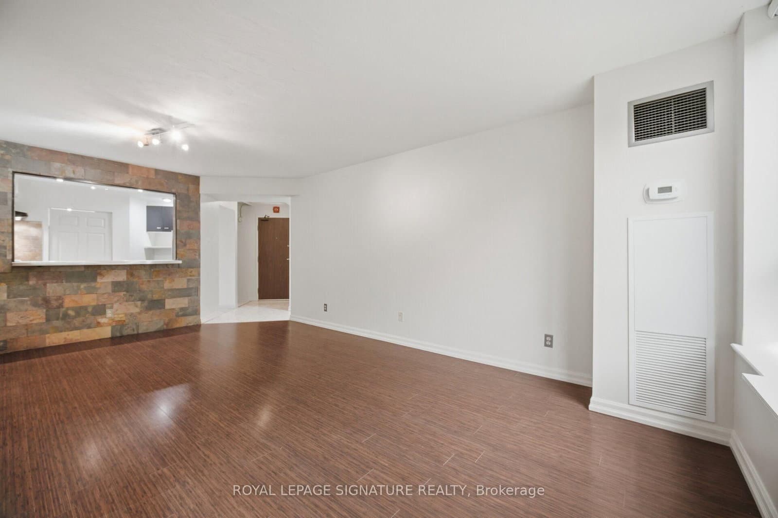 1485 Lakeshore Road E, Unit 411 thumbnail 28