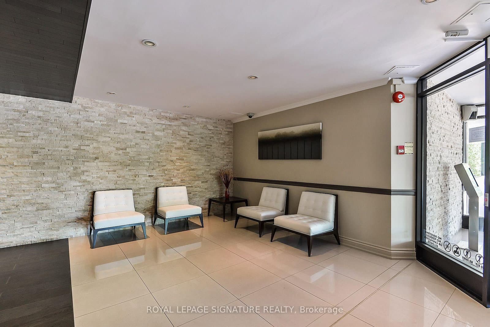 1485 Lakeshore Road E, Unit 411 thumbnail 5