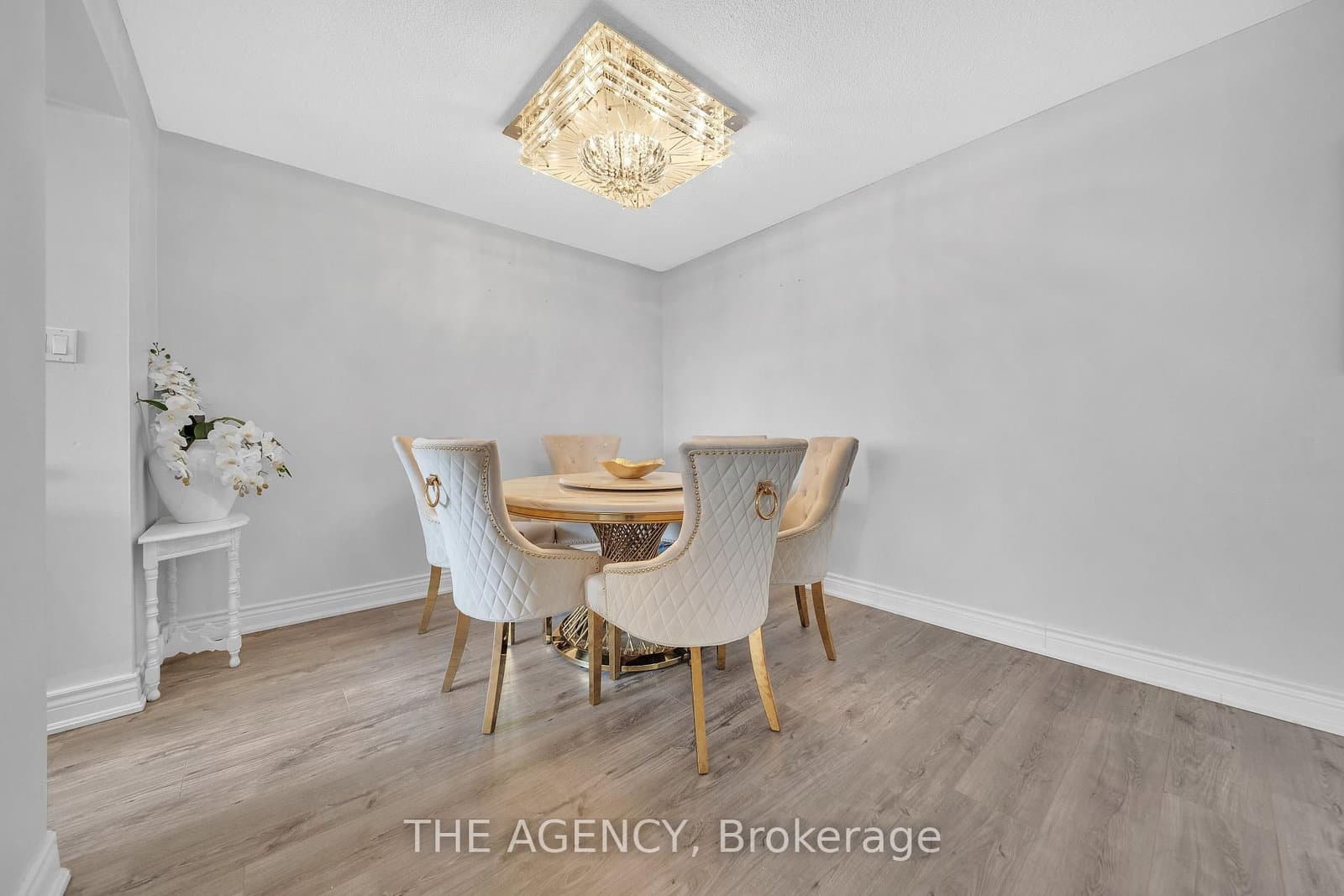 30 Malta Avenue, Unit 505 thumbnail 14