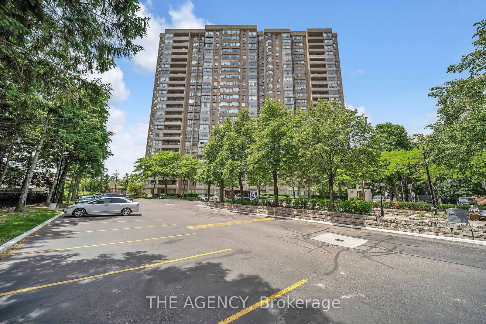 30 Malta Avenue, Unit 505 thumbnail 2
