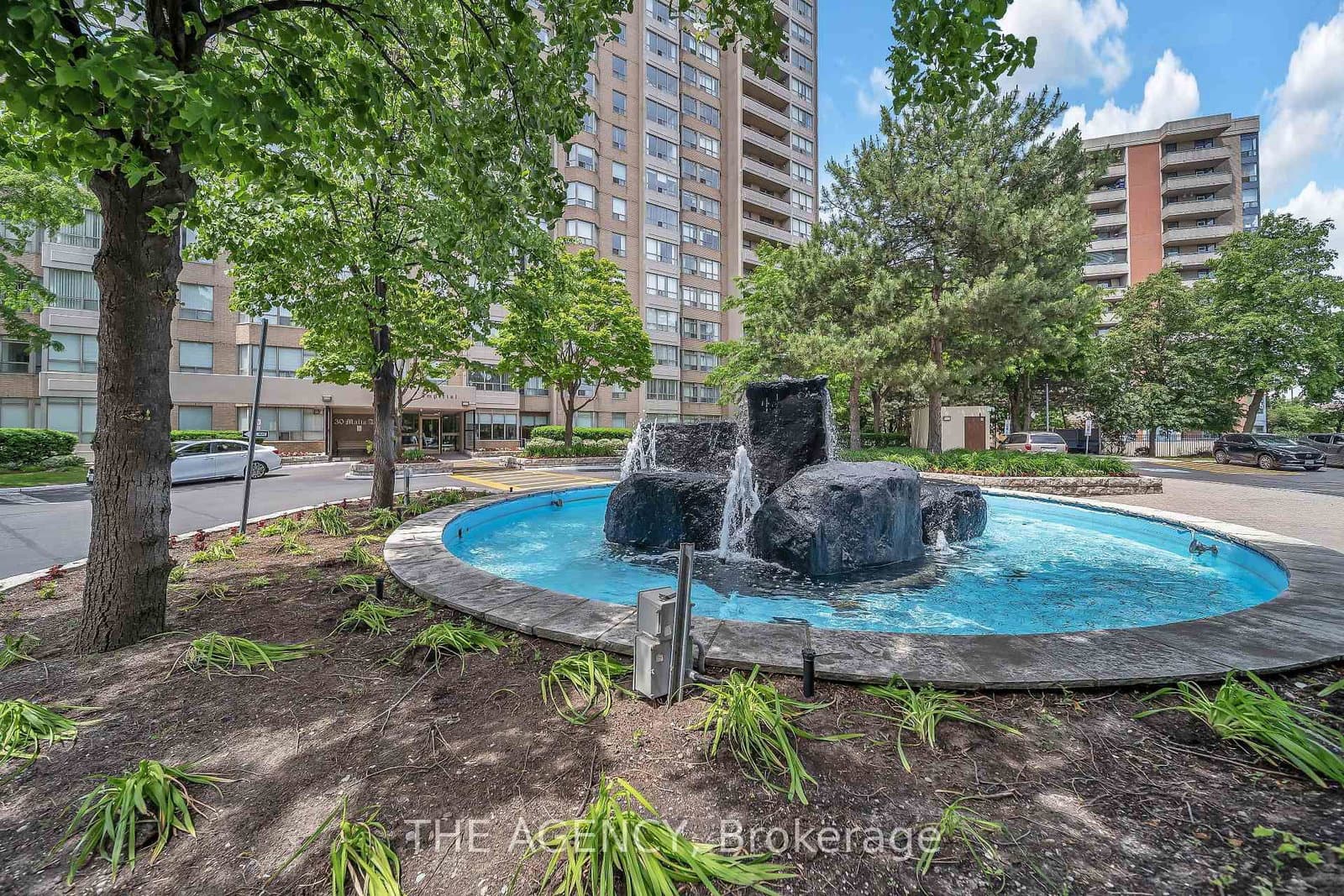 30 Malta Avenue, Unit 505 thumbnail 3