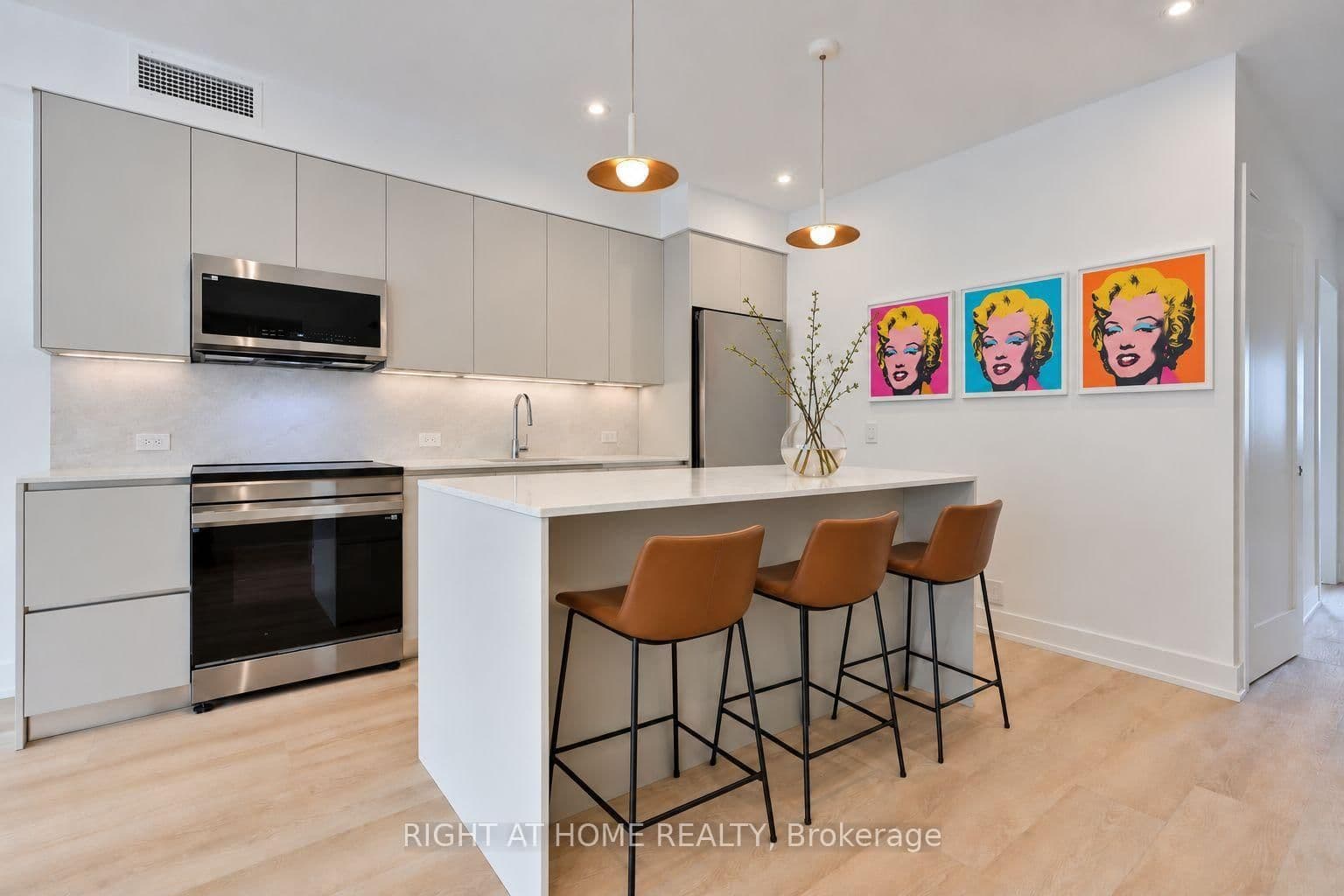 266 Indian Grove, Unit 2 thumbnail 2