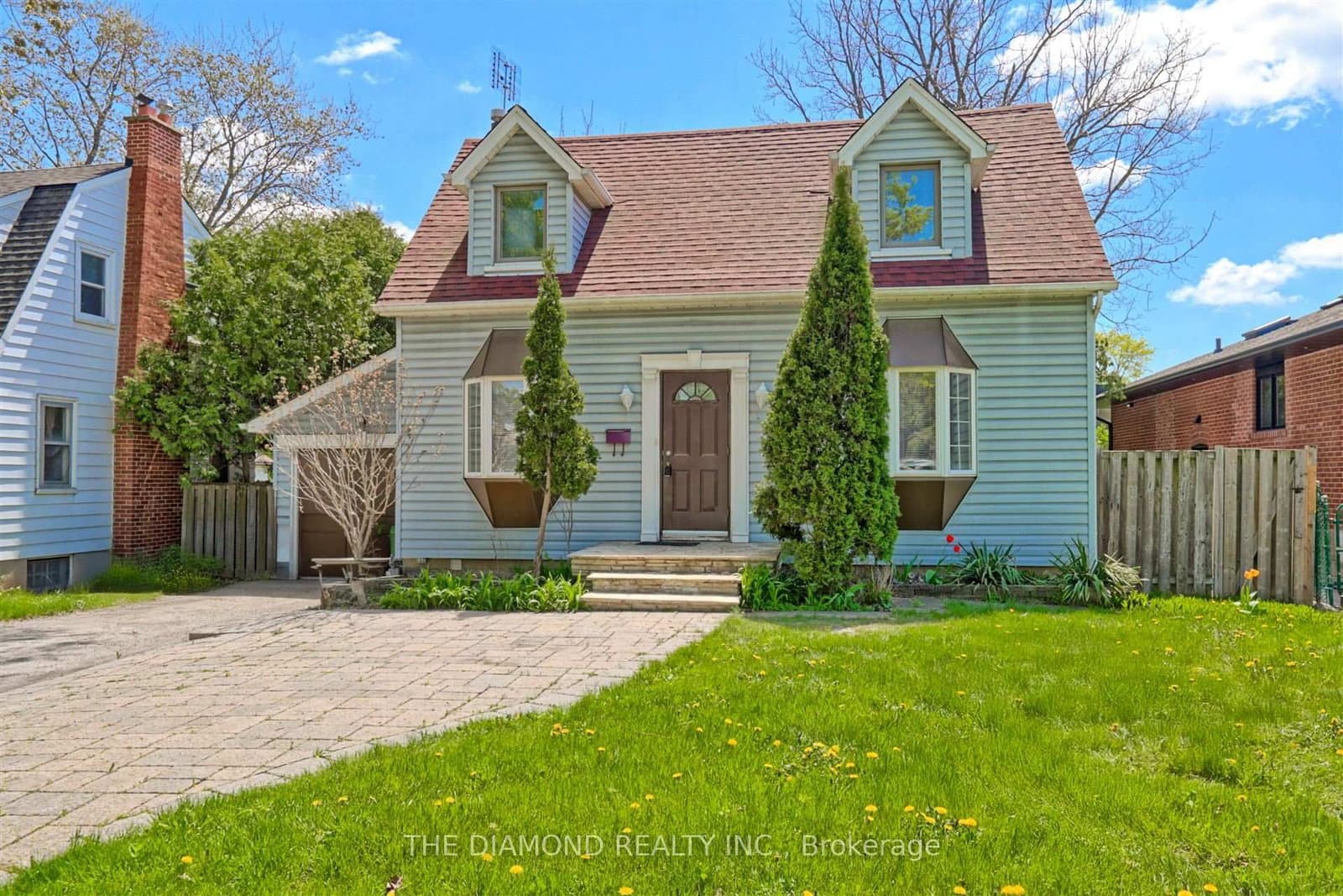 3927 Bloor Street W - Image 1
