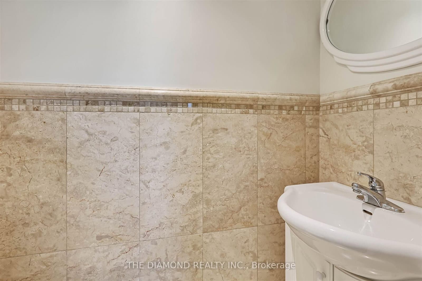 3927 Bloor Street W thumbnail 17