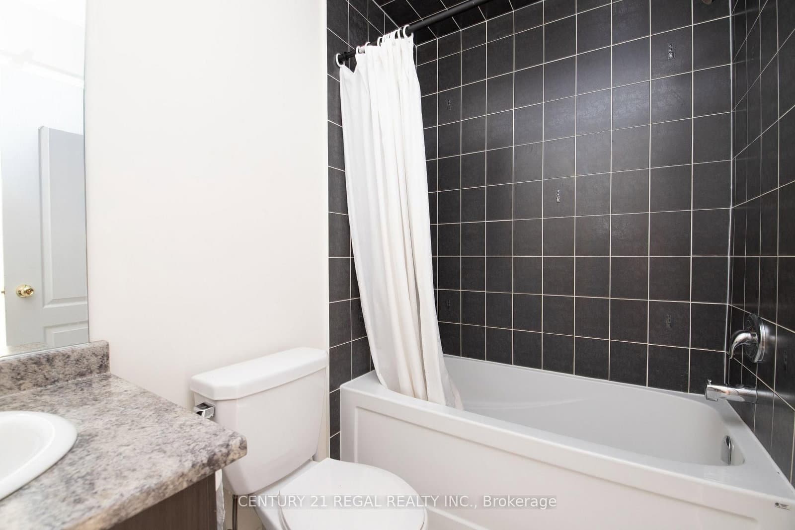 43 Tollgate Street, Unit Upper thumbnail 35