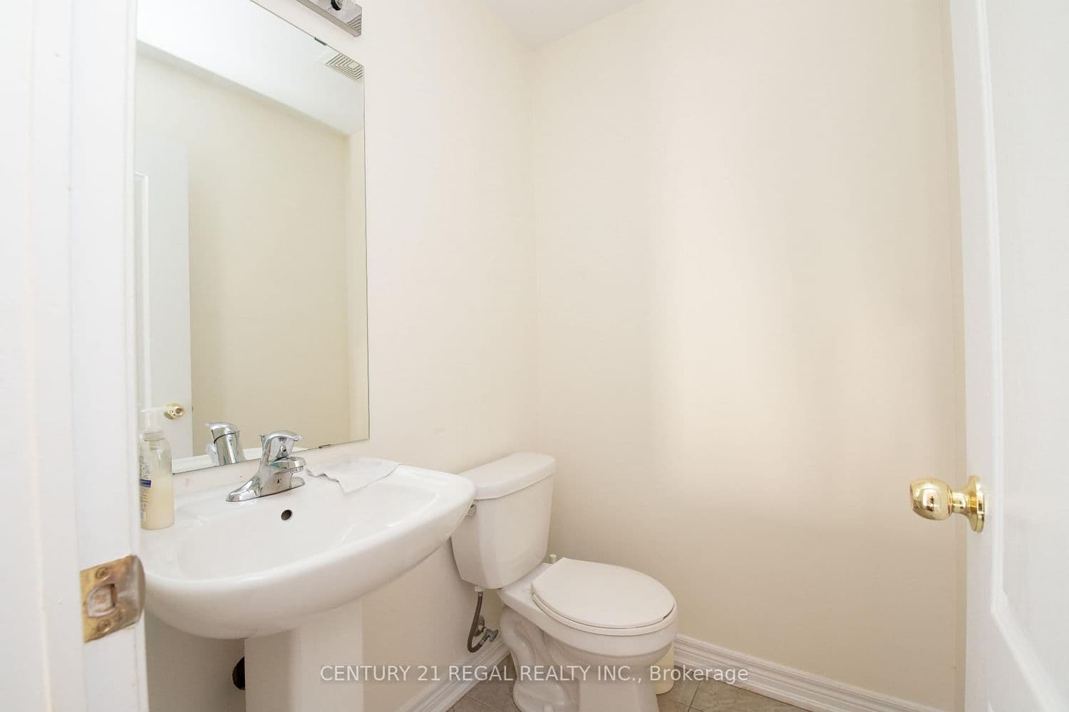 43 Tollgate Street, Unit Upper thumbnail 6