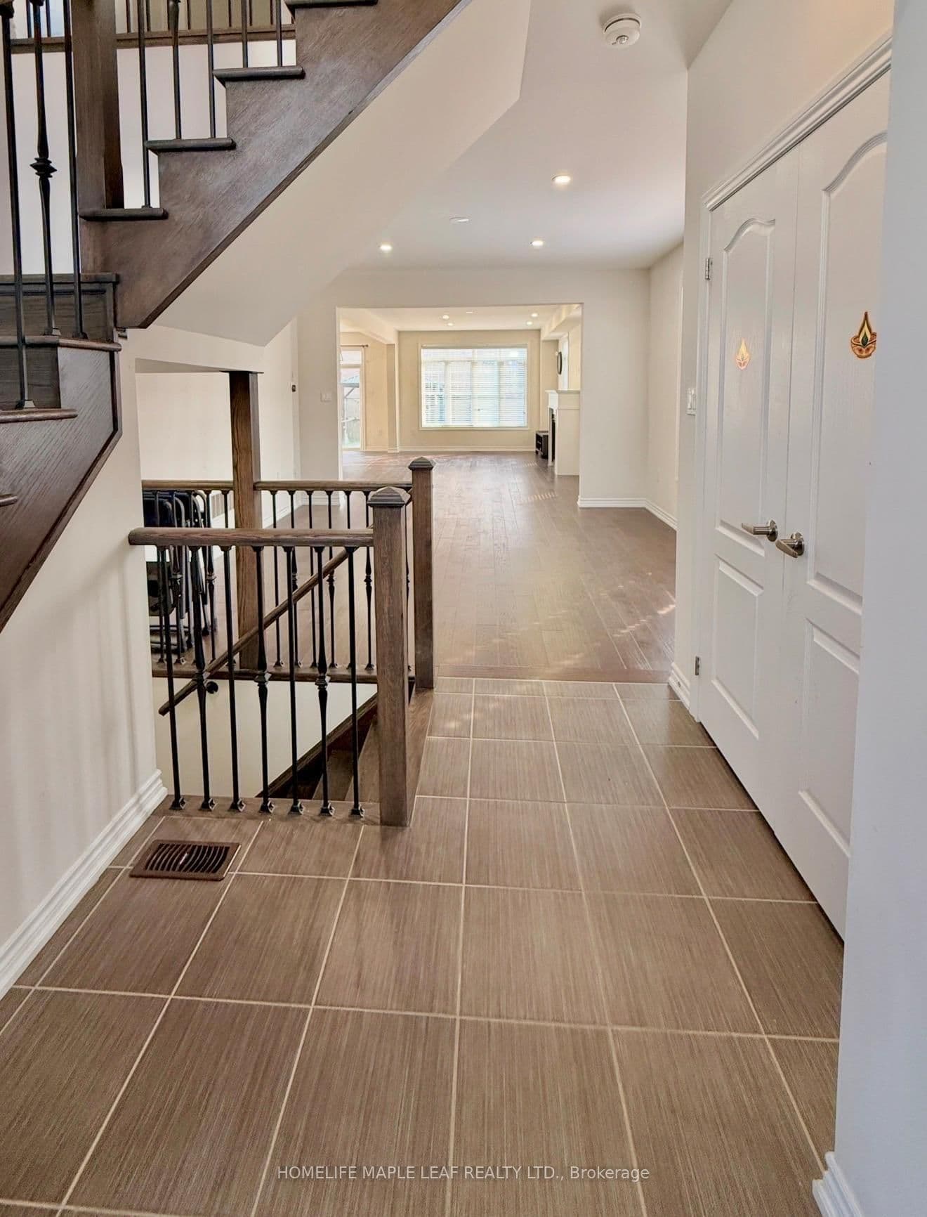 67 Dolobram Trail, Unit Upper thumbnail 3