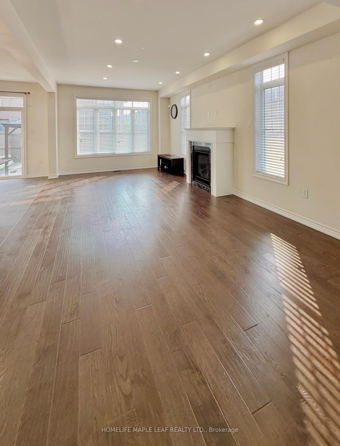 67 Dolobram Trail, Unit Upper thumbnail 9