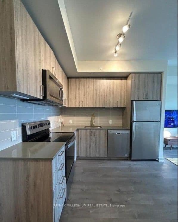 8010 Derry Road, Unit 211 thumbnail 3