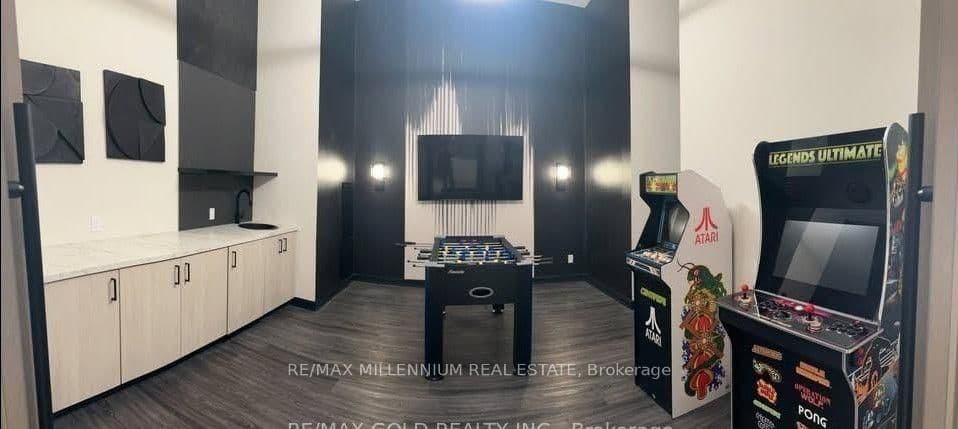 8010 Derry Road, Unit 211 thumbnail 4