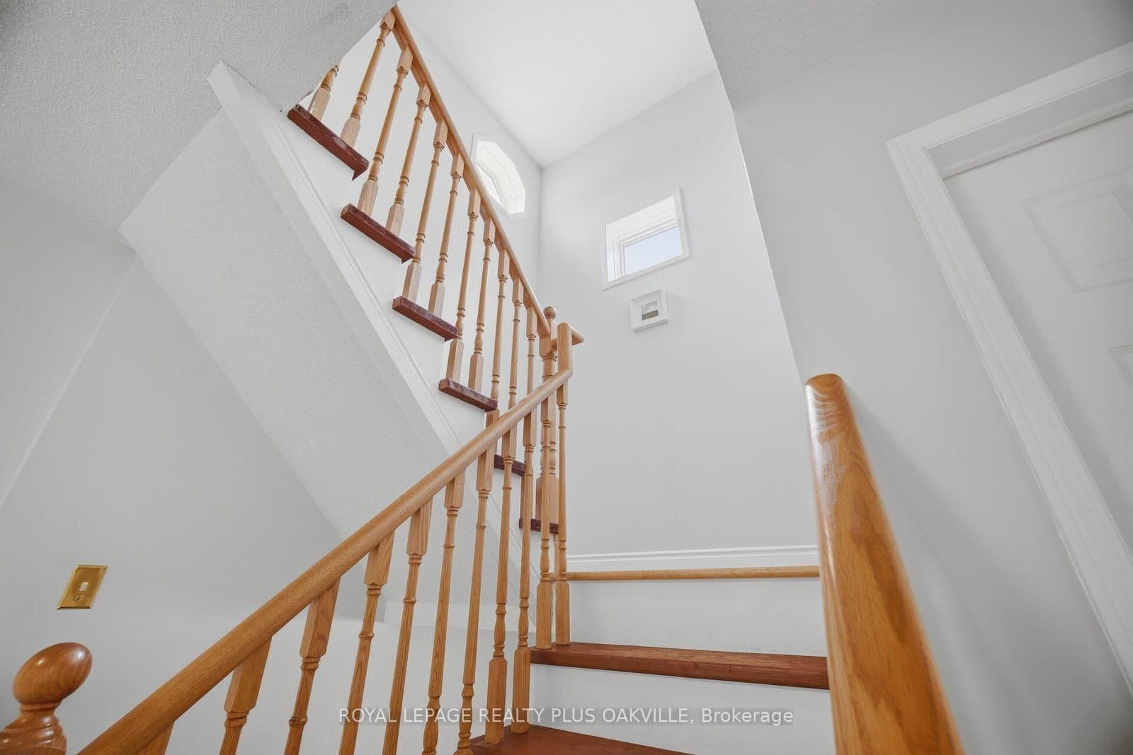 5882 Cornell Crescent thumbnail 22