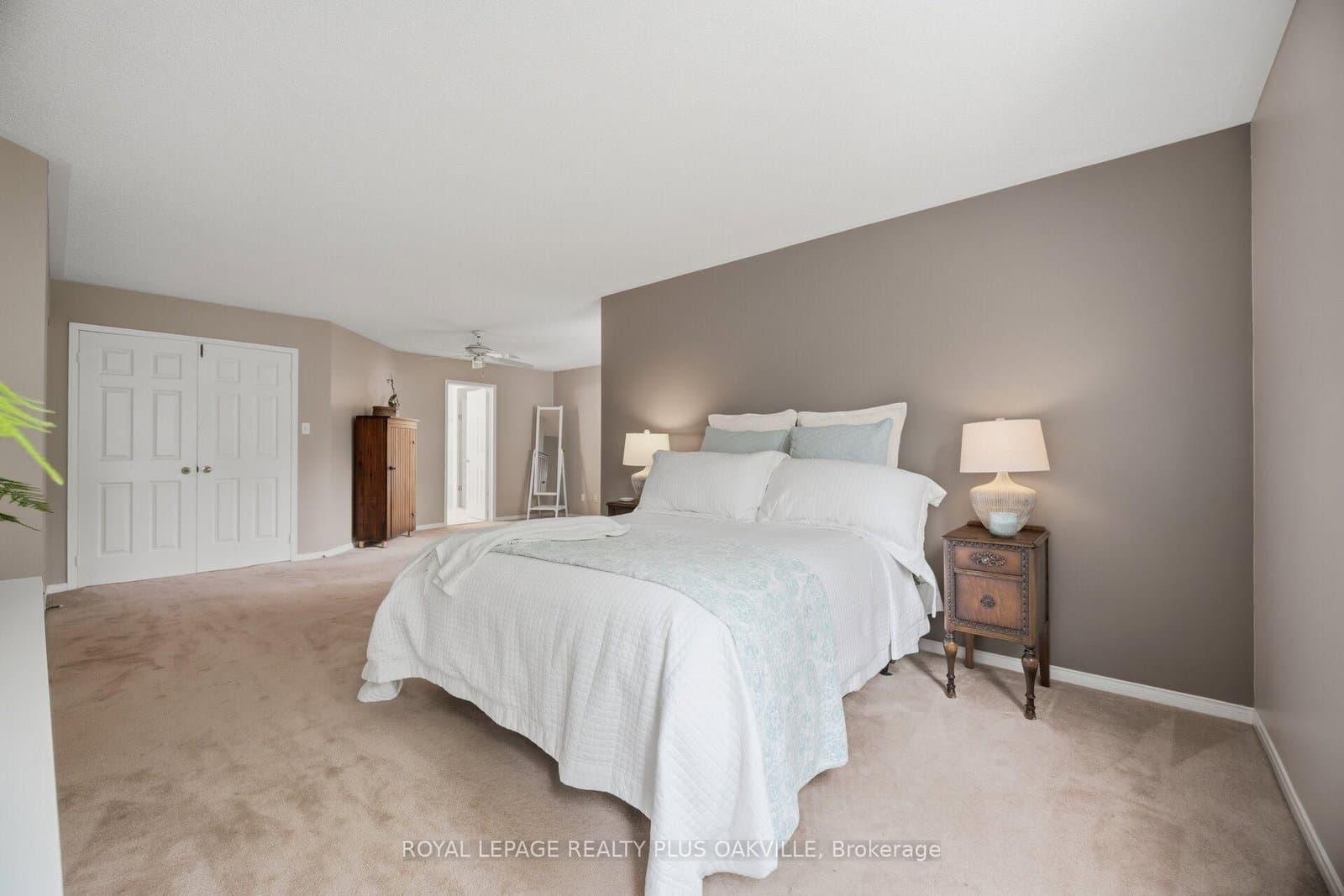 5882 Cornell Crescent thumbnail 24