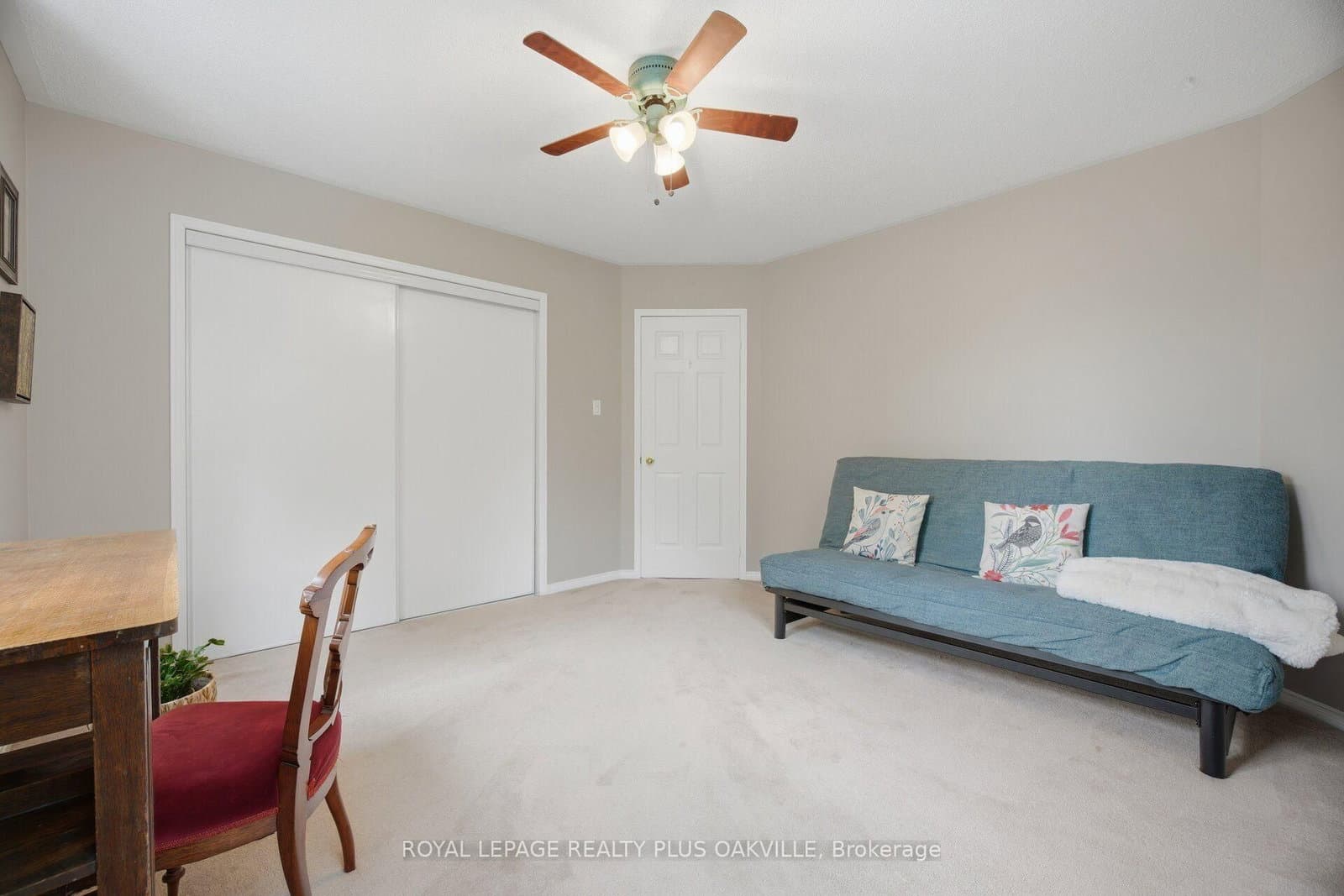5882 Cornell Crescent thumbnail 33