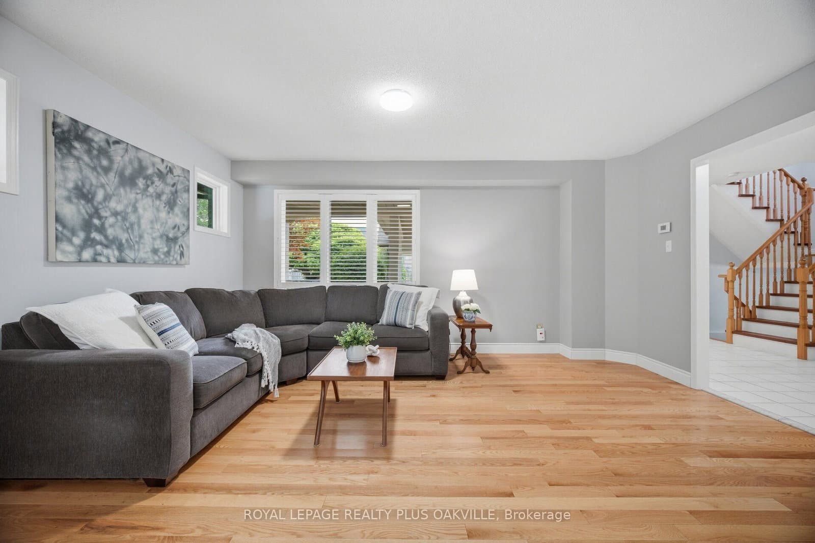 5882 Cornell Crescent thumbnail 6