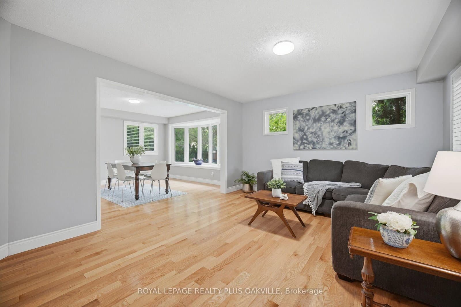 5882 Cornell Crescent thumbnail 7