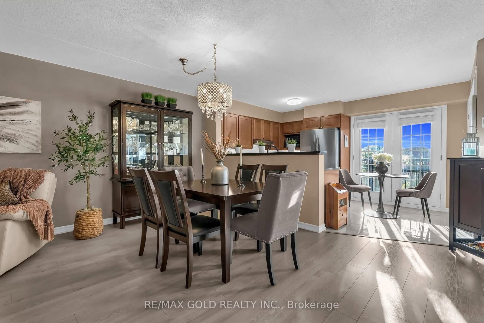 1380 Main Street E, Unit 210 thumbnail 19