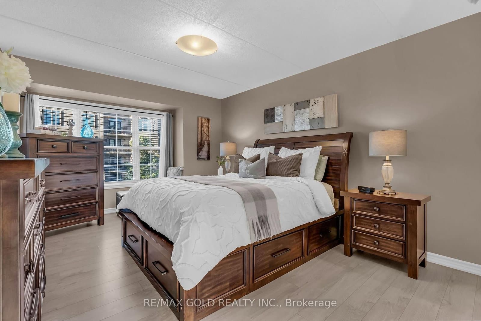 1380 Main Street E, Unit 210 thumbnail 26