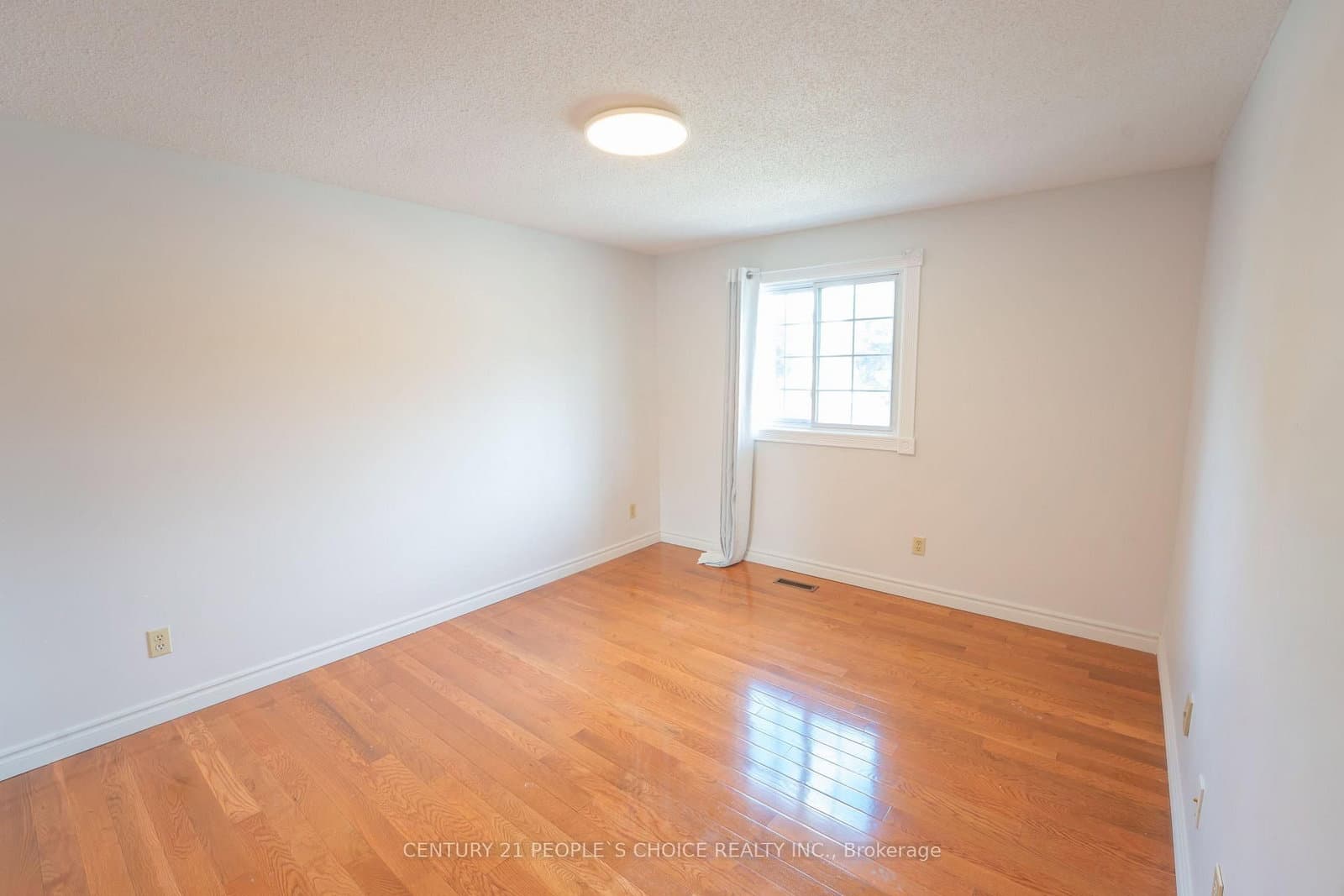 2247 Silverbirch Court thumbnail 29