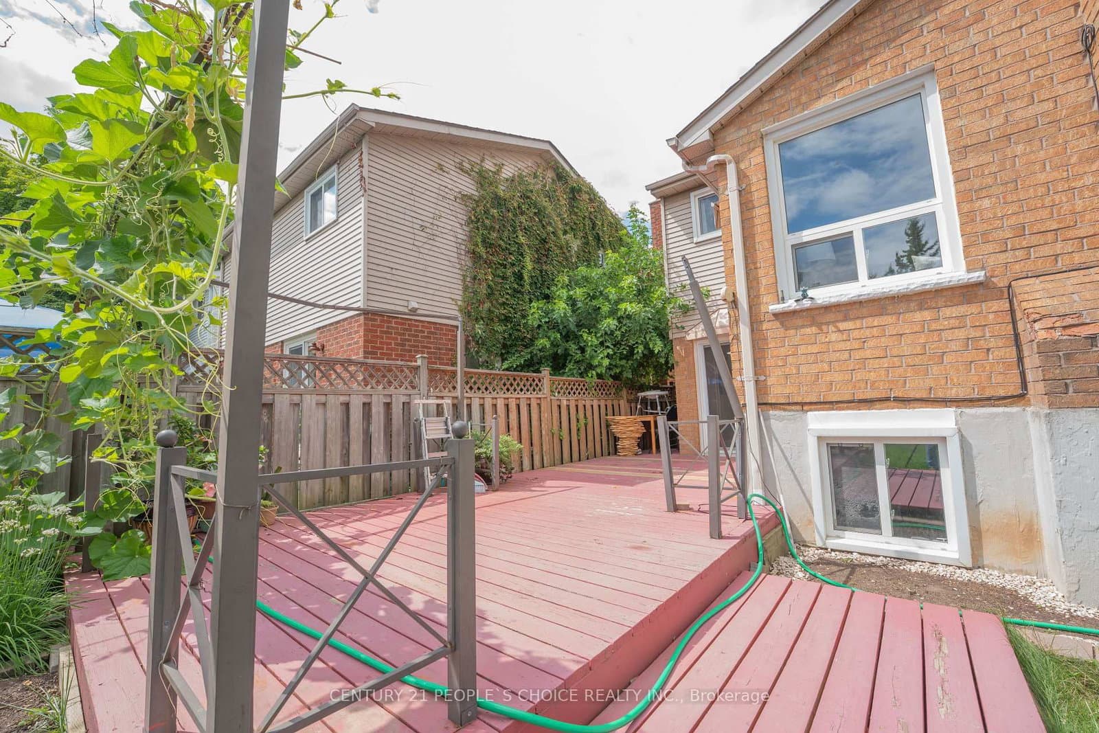 2247 Silverbirch Court thumbnail 46