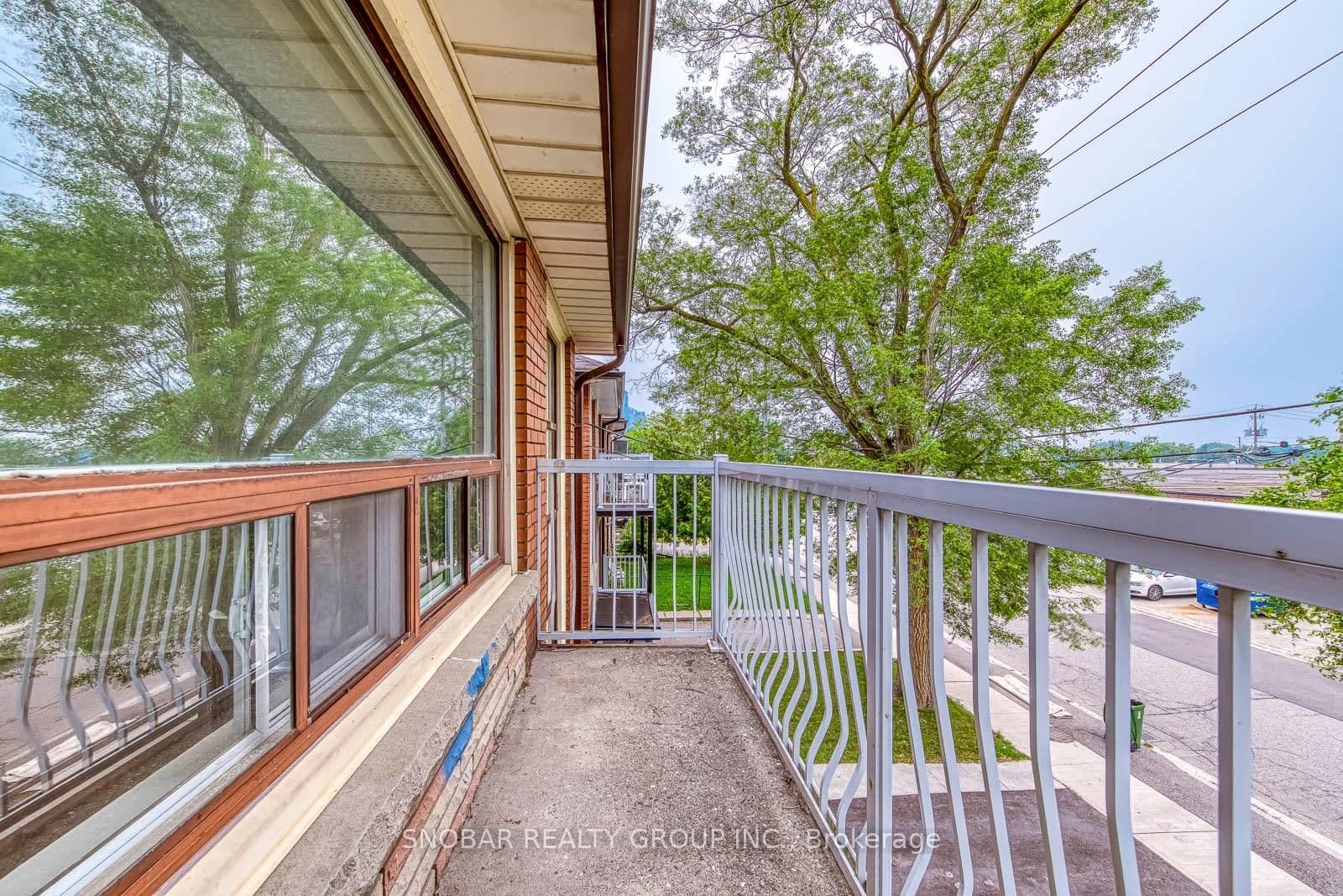 150 Portland Street, Unit #3 thumbnail 6
