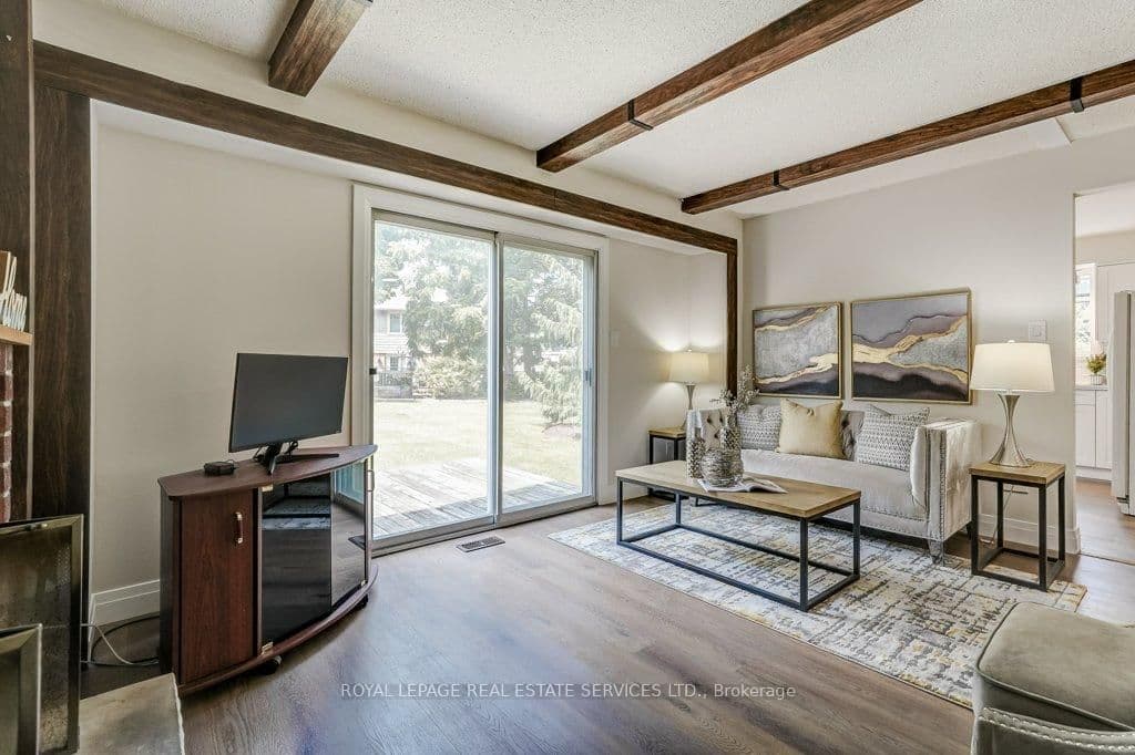 3076 Redstart Drive thumbnail 19