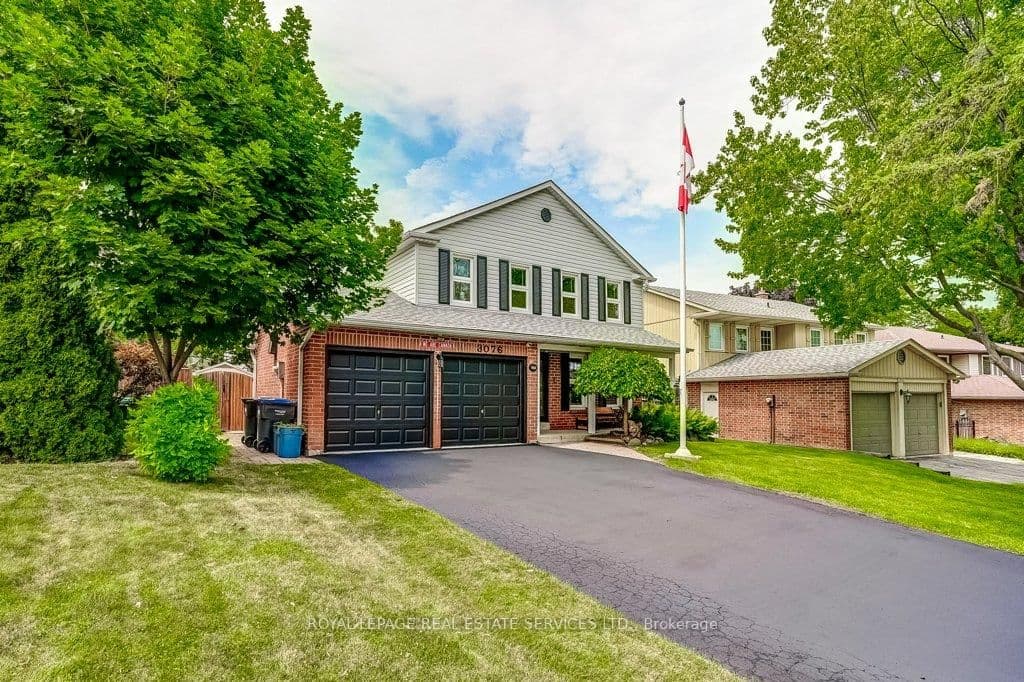 3076 Redstart Drive thumbnail 2