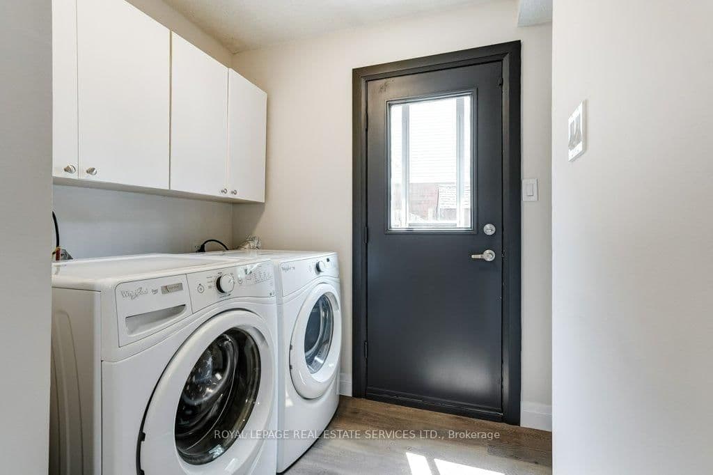 3076 Redstart Drive thumbnail 22