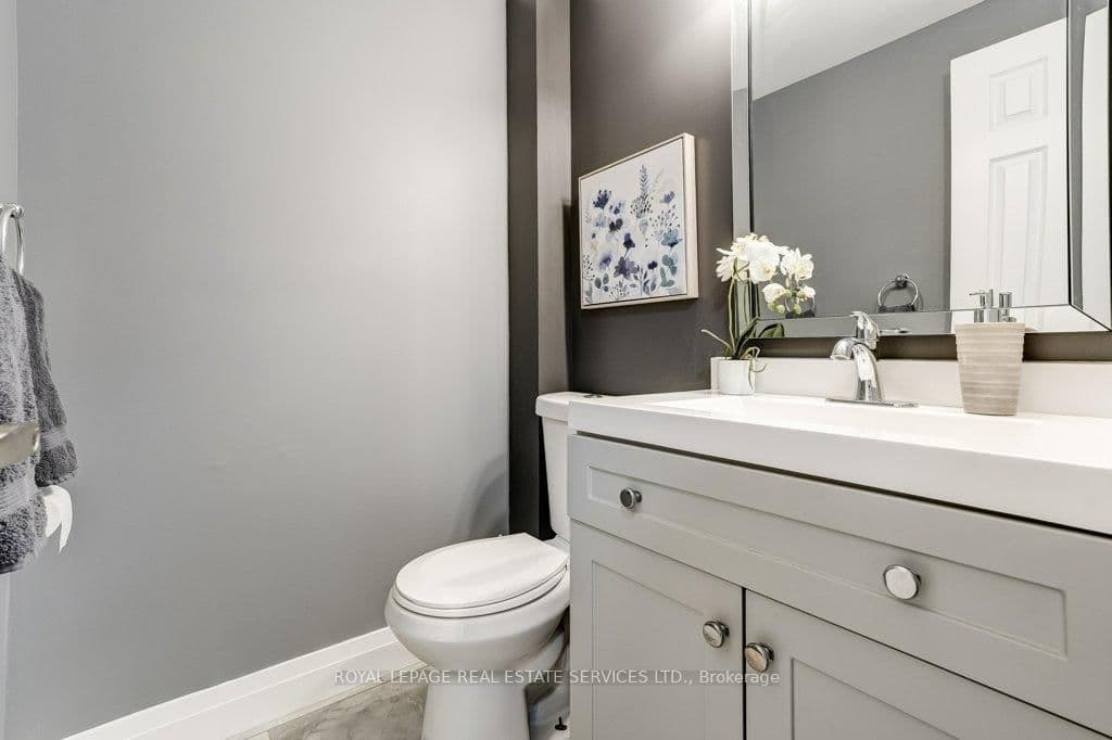 3076 Redstart Drive thumbnail 29
