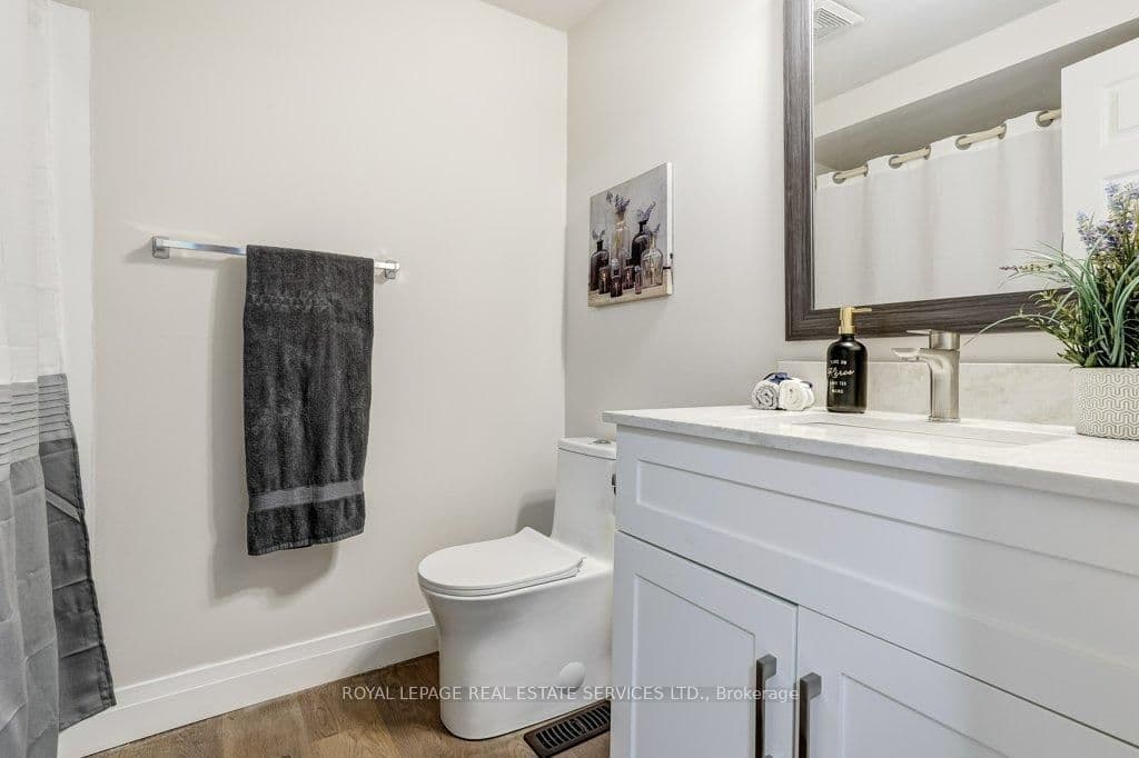 3076 Redstart Drive thumbnail 31