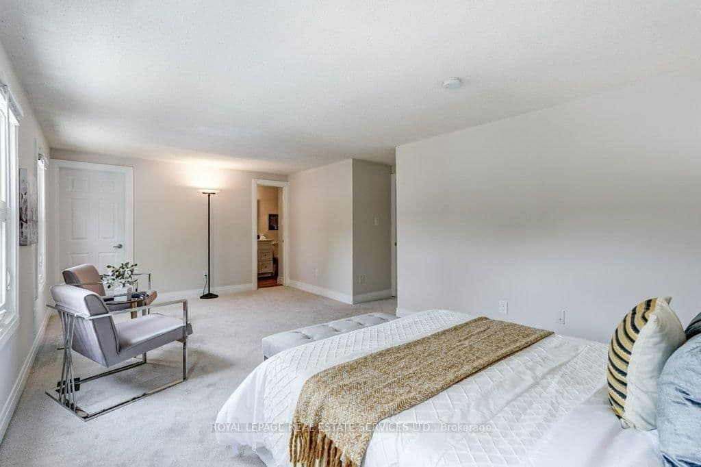 3076 Redstart Drive thumbnail 33